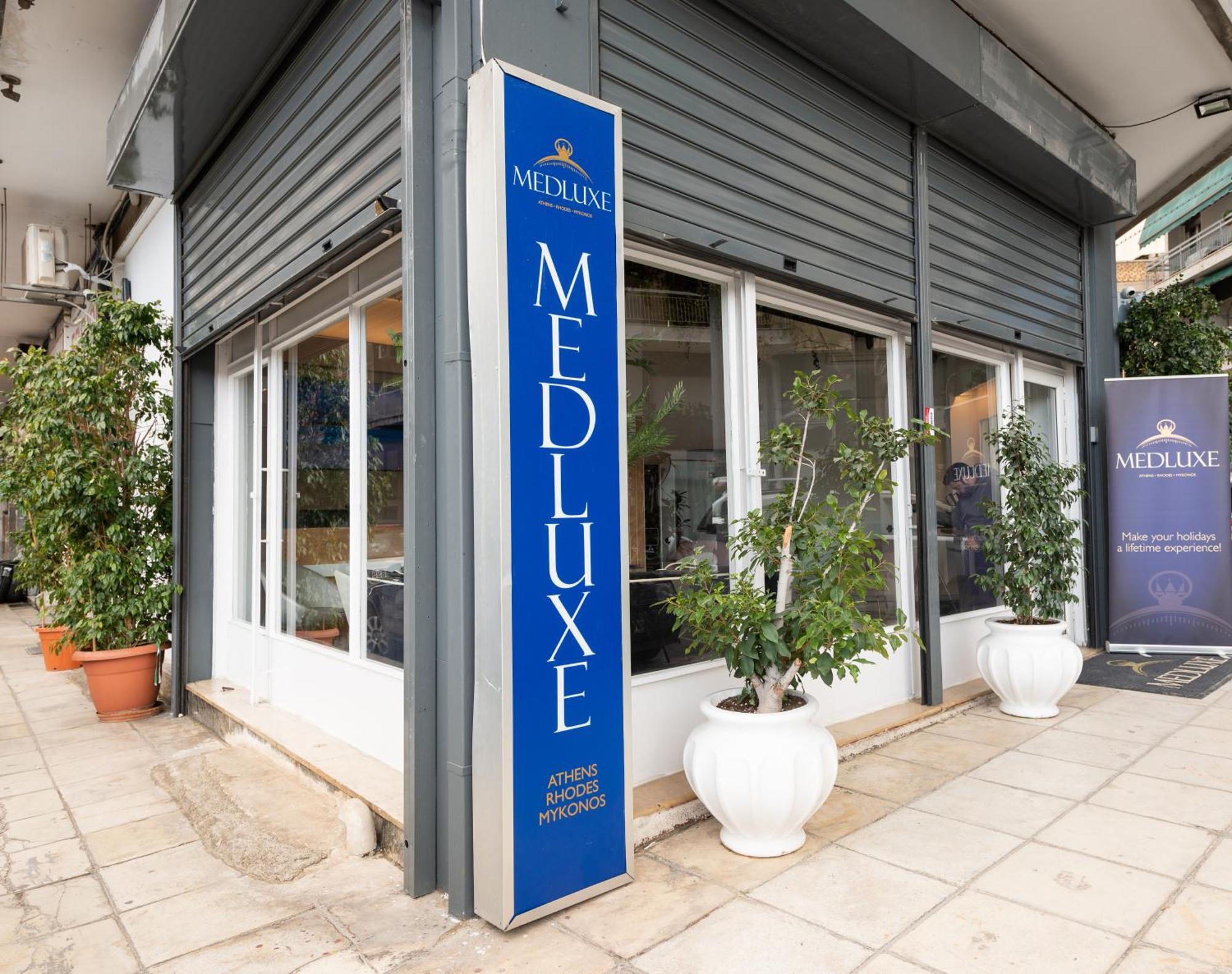 Medluxe Luxury Apartment ! Atene Esterno foto